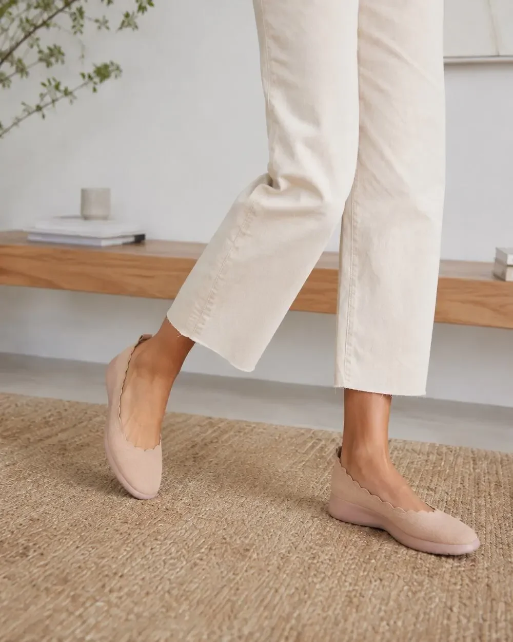 Taryn Rose Pink Canvas Platform Slip On Shoes Womens 7.5 Comfort Scalloped